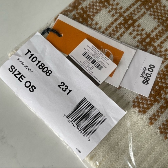 Timberland Buffalo Plaid Scarf - Picture 5 of 7